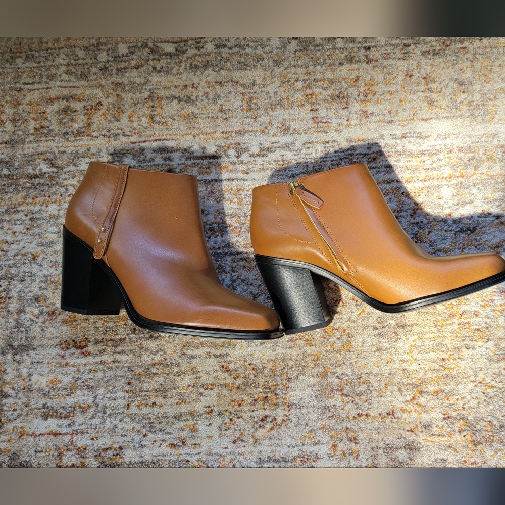 Franco sarto vivica bootie Size 9 nwot